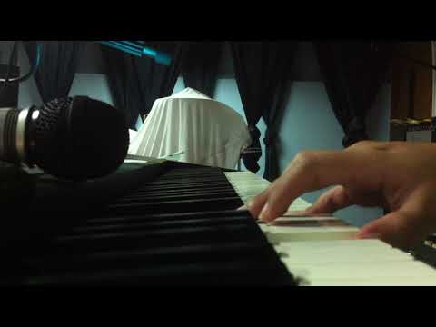 Slamming my fingers on them keys - Pianoob #1
