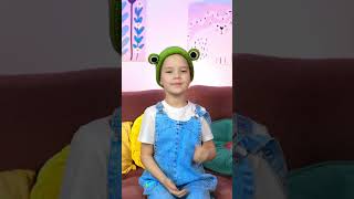 Download lagu Who Helps Here? 🤔 Fun Jobs for Kids! #learn #shorts mp3