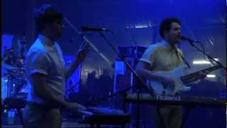 Metronomy  -  Heartbreaker