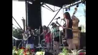 Della Mae &quot;AIN&#39;T NO ASH WILL BURN&quot; Grey Fox Festival 2013