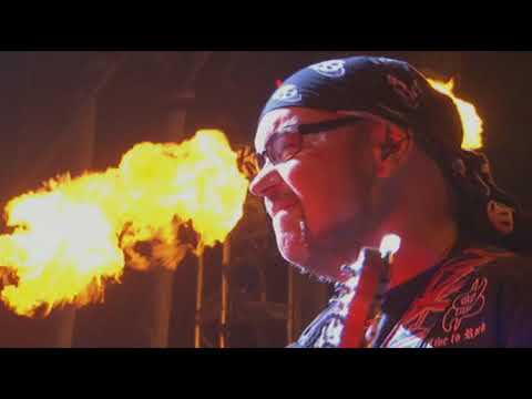Videoclip de Let Me Feel Your Power (Live at Wacken) — Saxon