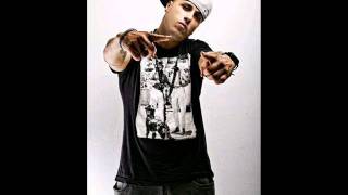 Nicky Jam Ft Mario Fenix y Alekz Flow - Entro Pa' La Pista