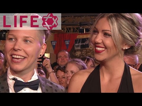 Virginia Ernst & Dorothea Prinz at the Life Ball 2017 | Magenta Carpet