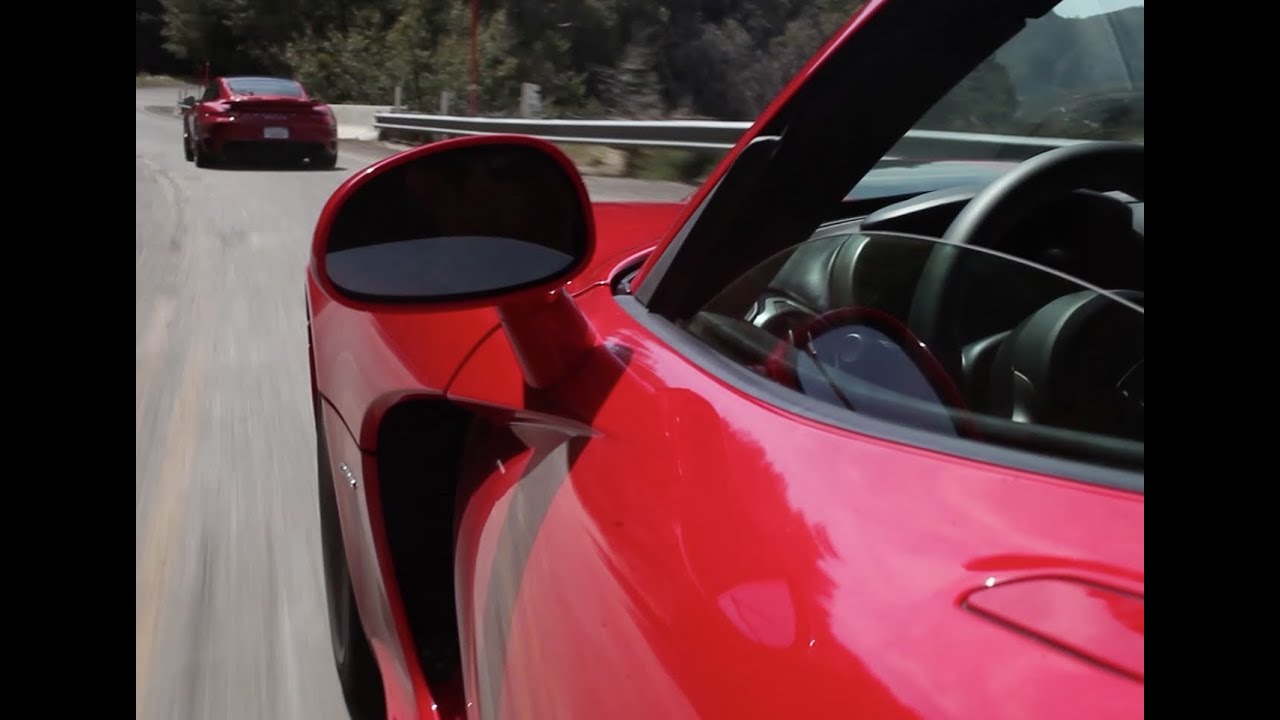 SRT Viper vs. Porsche 911 Turbo S