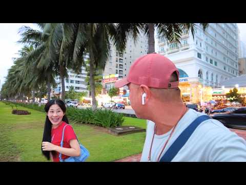 Da Nang Vietnam Nightlife 2025 | Beach Walk, Street Vibes & City Lights
