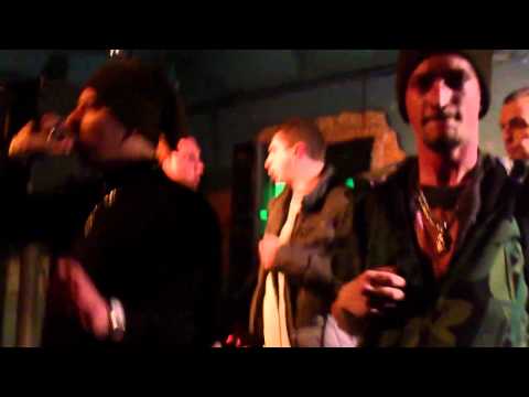 Bad Contract & Divizija - Balkanec (live at dom na mladi in Stip)