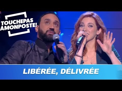 La reine des neiges : Cyril Hanouna chante "Libérée, délivrée" avec Anaïs Delva
