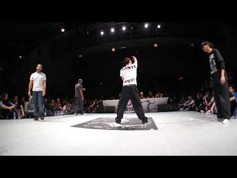 Just Debout GER 2012 Popping Finale - Bruce & Gator vs Mofak & Gipsy.wmv