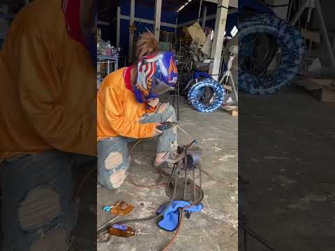 #โรงกลึงฝน #ช่างฝน #ผู้หญิงซ่อมรถ #ช่างฝนsuper100