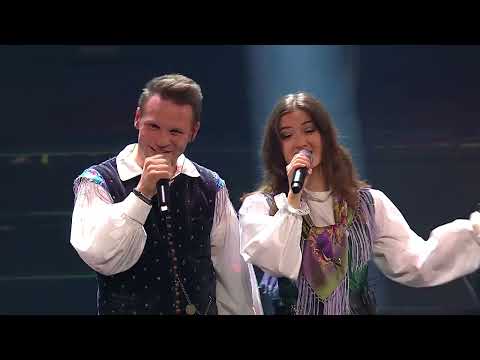 Ansambel Saša Avsenika & Nina Pušlar - MLADI SMO (live @Cankarjev dom)