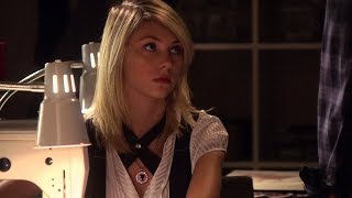 Season 2, Episode 5 The Serena Also Rises