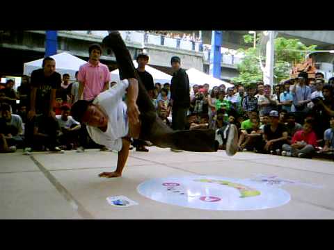 smile @ siam  hungry monster  vs black prirate