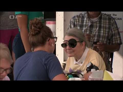 Chudoba v USA. Dokument CZ dabing