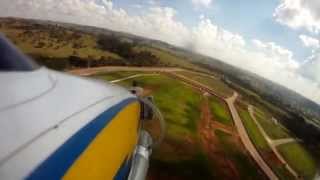 preview picture of video 'Aero35mm - Grupo de aeromodelismo - Voando em Vespasiano'