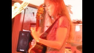 Happy Rhodes - And Dream Of Sheep (Kenosha version)