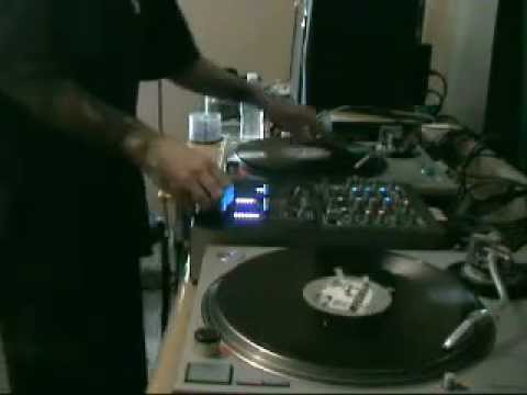 DJ GEOFFRO - all vinyl scratch routine