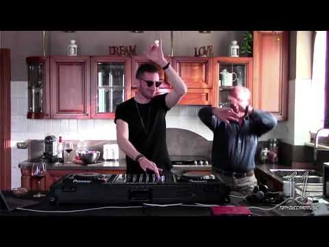 When Your Parents are your Biggest Fans #1 - Tony Zuccaro Live Happy Hour in the Kitchen