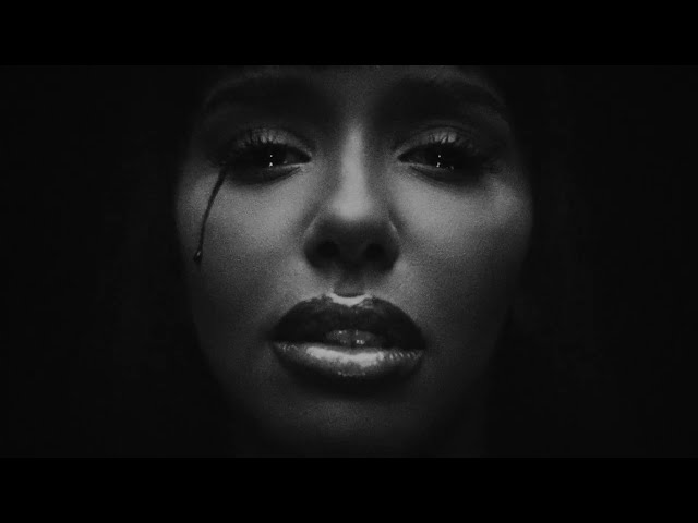 Video zu 'Cry For Me' ansehen