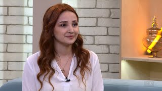 Առավոտ լուսո․ Արփի Ստեփանյան, Էսթեր Խանիկյան