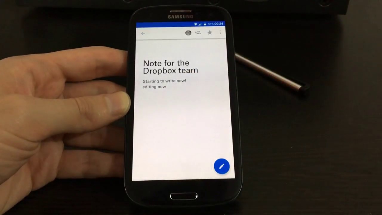 video recording of editing a note in Dropbox Paper on a Samsung Galaxy S3