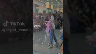 Download lagu ENGLOT sweet moments🥰😘#englot #engfawaraha #charlotteaustin #missgrandthailand #showmelovetheseries mp3 Download lagu ENGLOT sweet moments🥰😘#englot #engfawaraha #charlotteaustin #missgrandthailand #showmelovetheseries mp3