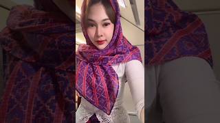 Download lagu Examples of Tight Uniform Models for Beautiful Flight Attendants to Aceh mp3