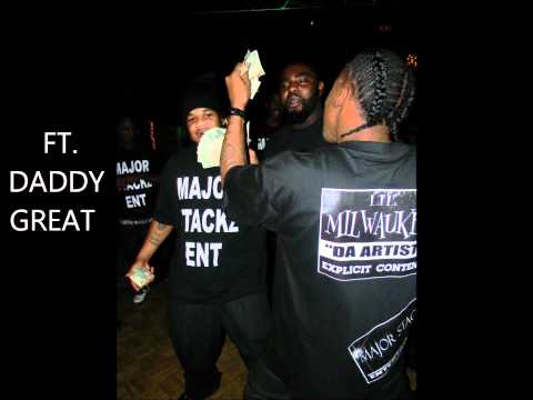 LIL MOMMA BAD - TEAM HIGH LIFE FT DADDY GREAT AND NOVA NICK