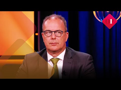 Burgemeester Jaap Paans over de dodelijke schietpartij vandaag in Alblasserdam | Op1