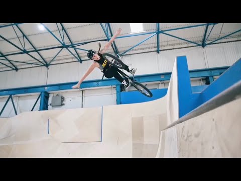 E-FISE 2020 FINALS: Charlotte Worthington - BMX Park