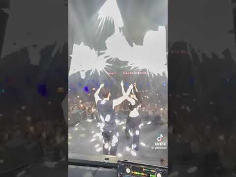 YLL LIMANI - KAJE ( TRADITIONAL DANCE VERSION) 😂 #ylllimani #dafinazeqiri