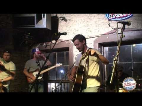 Turnpike Troubadours - 7&7 at Peckerhead's