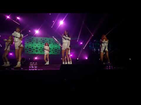 Dreamcatcher (드림캐쳐) - Chase Me [180910 Hallyu Pop Fest Day 3 Showcase]