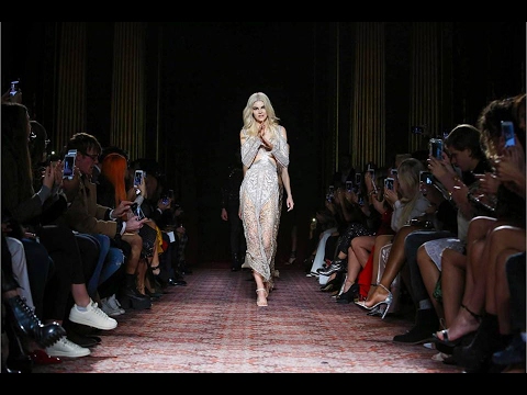 Julien Macdonald | Full Show | London Fashion Week | Fall/Winter 2017/2018