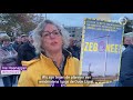 Protesten bij stadhuis Doetinchem over windmolens en jongerenoverlast