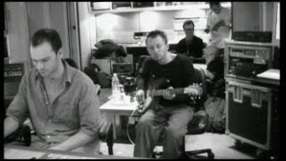 Radiohead - Man Of War [Big Boots (Man-o-War)] 1998 {Meeting People Is Easy} (1080p, 50fps)
