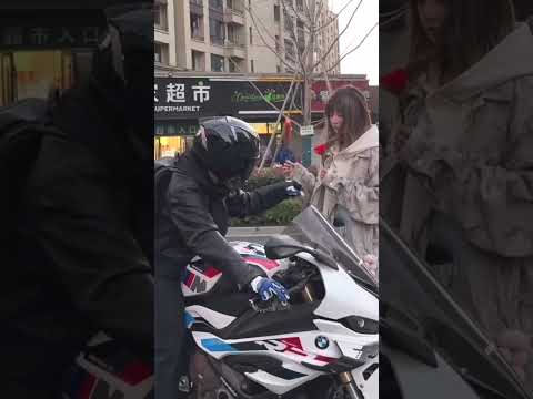 Anh Trai Tán Gái Đi Phân Khối Lớn BMW Cực Ngầu#shortvideo #shorts #giaitri