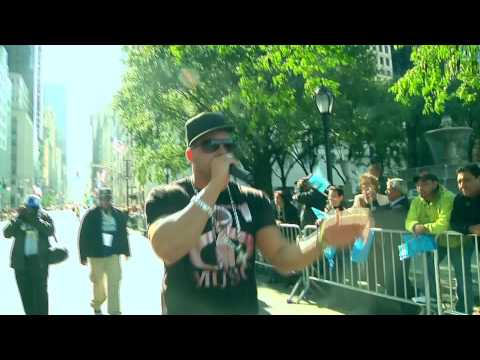 SESSINO PERFORMS ON 5TH AVE in NY