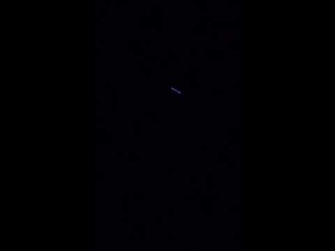 UFO cigar-shaped spotted in Poços de Caldas - Minas Gerais - Brazil - 22 April 2026
