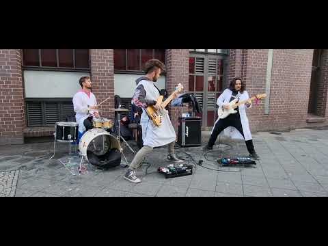 DR.  PHIL HARMONIC - Street Music Berlin 2024