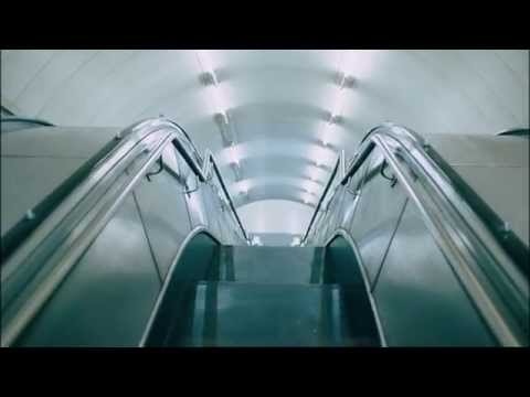 Tráiler La criatura 2004