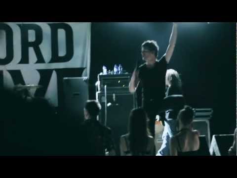 I See Stars - Gnars Attacks (LIVE in Belgium)