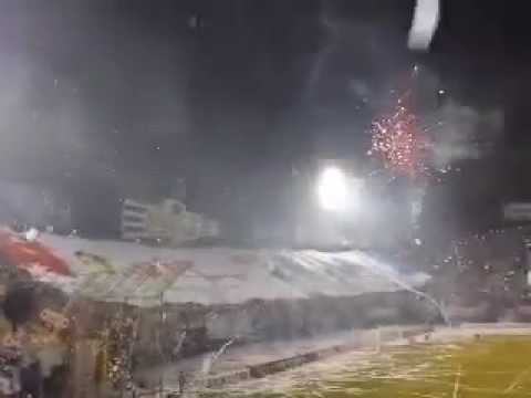 "Recibimiento nacional 1 1 san lorenzo" Barra: Garra Alba &bull; Club: Club Nacional Paraguay