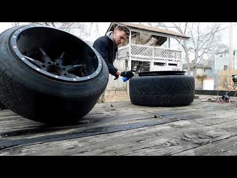 Stretching 305 40 22 on 22x14 Fuel Wheels!!