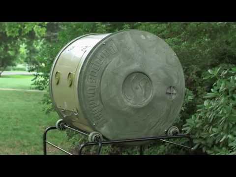 Original ComposTumbler® by Mantis® Makes Compost in 14 Days