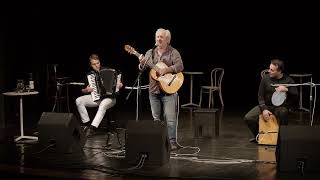 Video 12. Joel Bros - La chanson du perroquet