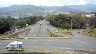 preview picture of video 'Interncambio Vial La Aguacatala El Poblado'