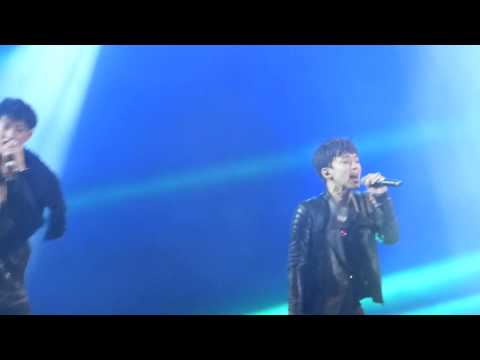 121211 SUPER ASIA SHOWCASE - EXO-M - MAMA (MOSTLY CHEN FOCUS)