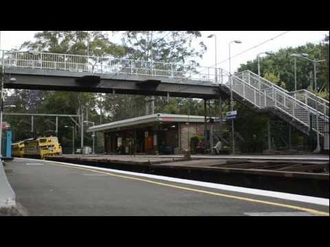 2011-12-09 - QRN + SSR combined trains 5BM7 + CA01.wmv