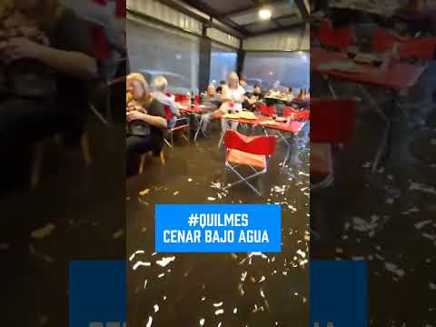 CENAR BAJO AGUA EN QUILMES: LA POSTAL QUE DEJÓ LA TORMENTA