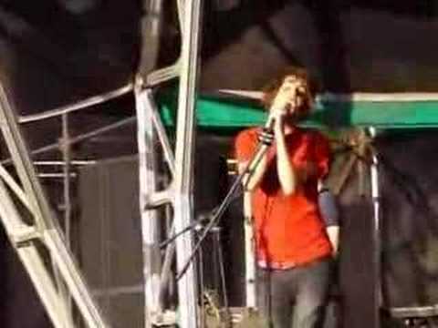 Chikinki at Ashton Court 2003 - Part 1